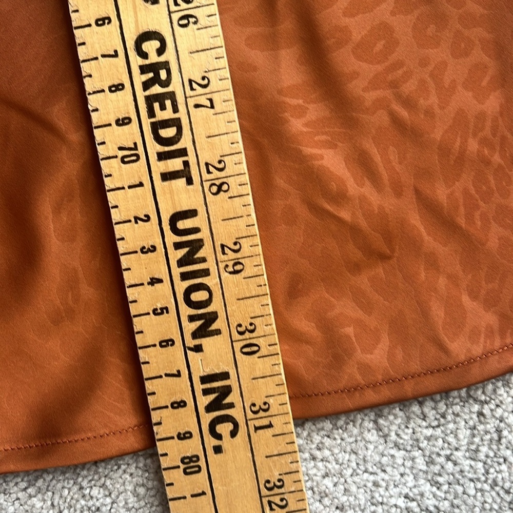 Rachel Zoe Satin Midi Textures Animal Pattern Skirt Size 6 - Picture 8 of 9